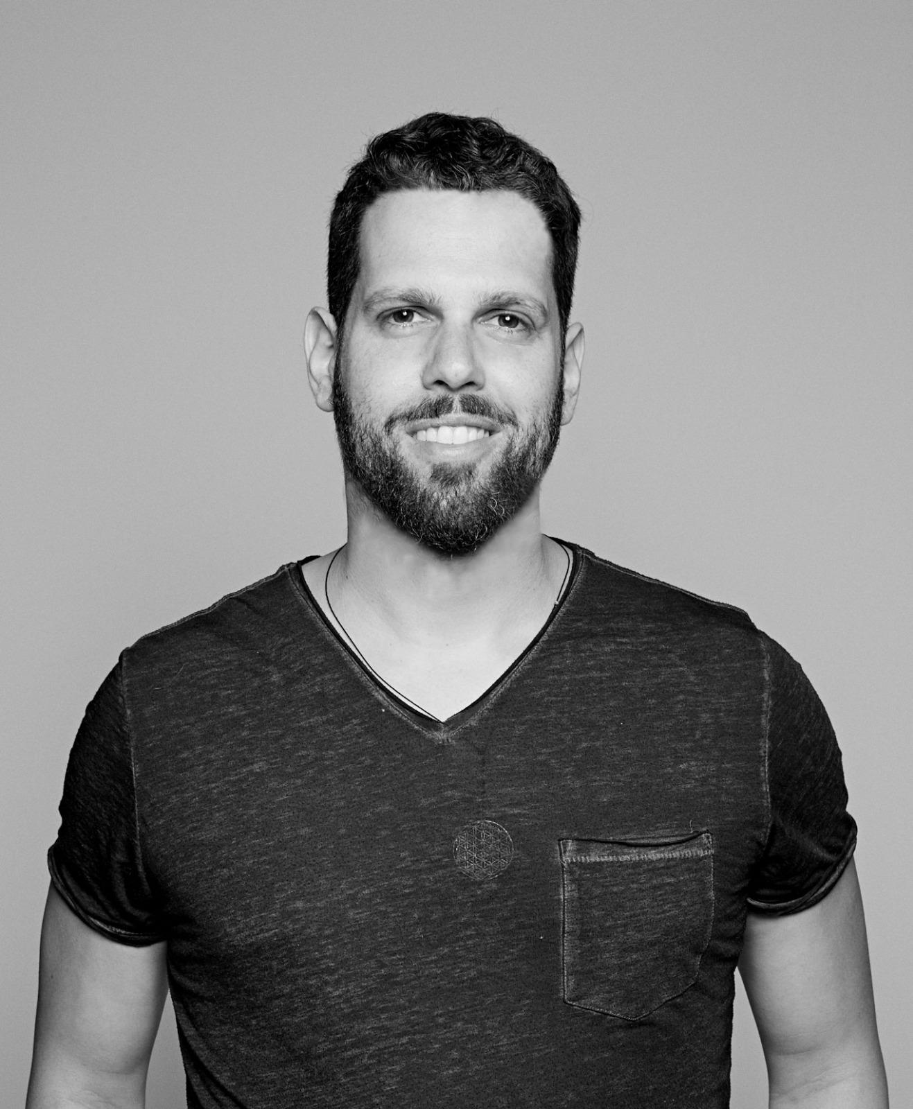 אדריכל ישראל נוטס – שותף מייסד וחזון אדריכלי